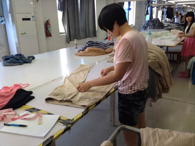 商品の検品作業