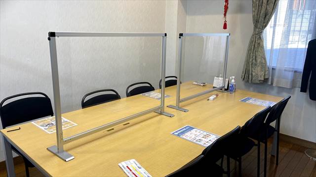 商談室　アクリルボードを設置></noscript>